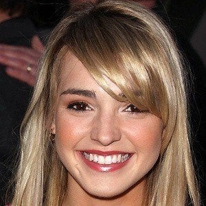 katelyn-tarver-3