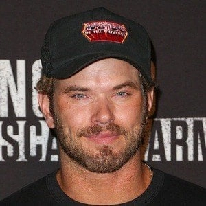 kellan-lutz-5