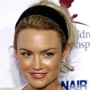 kelly-carlson-5