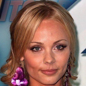 laura-vandervoort-3