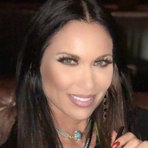 leeanne-locken-2