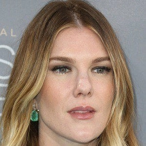 lily-rabe-2