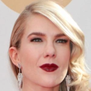 lily-rabe-3