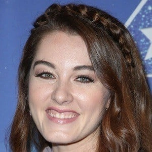 mandy-harvey-7