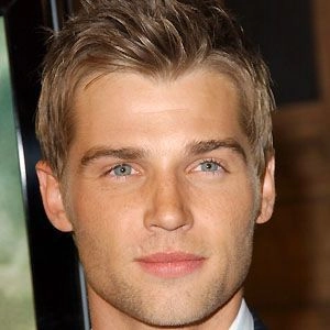 mike-vogel-4