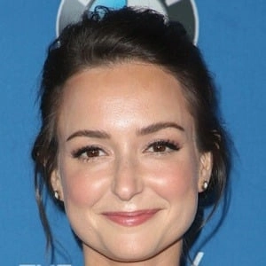 milana-vayntrub-4