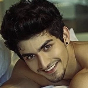 mohit-bhat-1