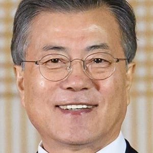 moon-jae-in-image