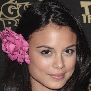 nathalie-kelley-5