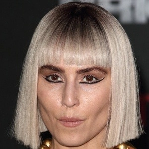 noomi-rapace-9