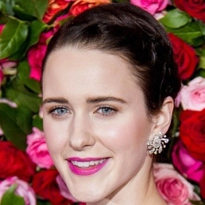 rachel-brosnahan-4