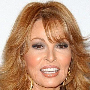 raquel-welch-7