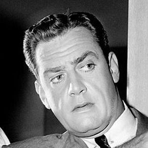 raymond-burr-4