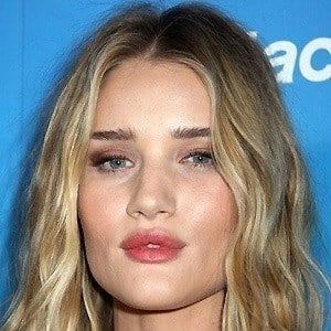 rosie-huntington-whiteley-4