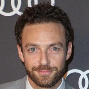 ross-marquand-7
