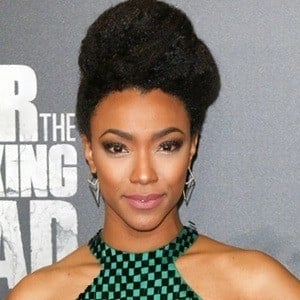 sonequa-martin-green-4