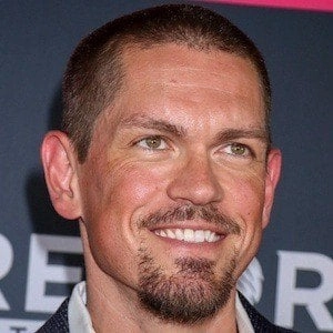 steve-howey-5