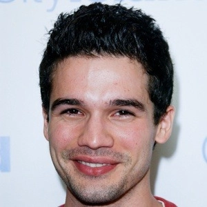 steven-strait-6