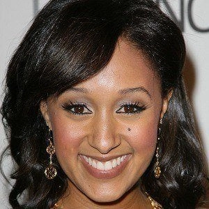 tamera-mowry-4