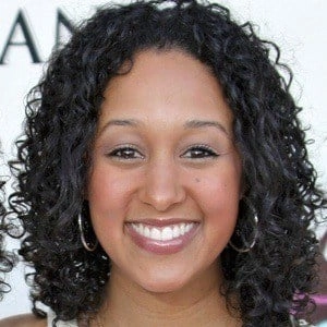 tamera-mowry-7