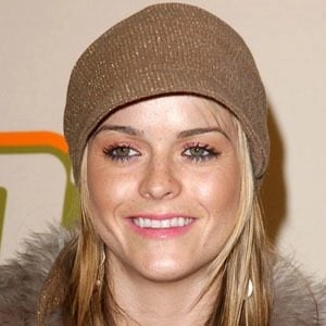 taryn-manning-8