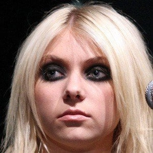 taylor-momsen-7