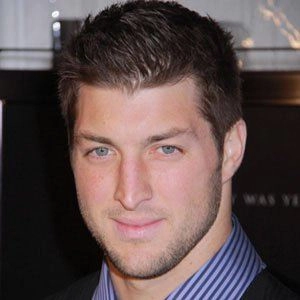 tebow-tim-footballplayer-image