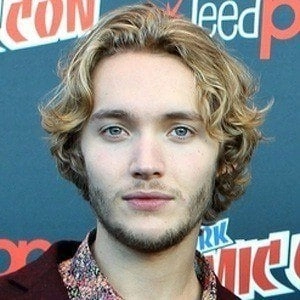 toby-regbo-1