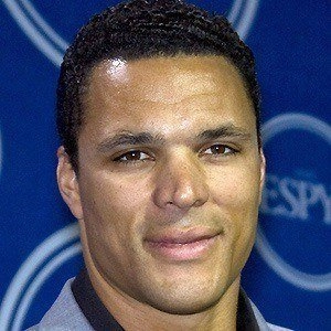 tony-gonzalez-2