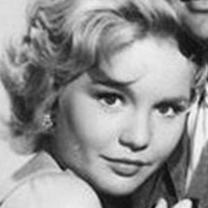 tuesday-weld-4