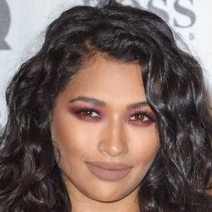 vanessa-white-4