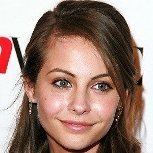 willa-holland-3