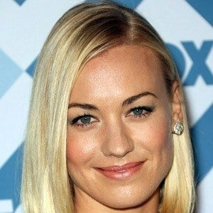 yvonne-strahovski-8