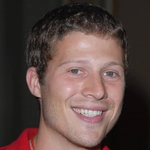 zach-gilford-6