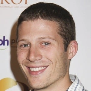 zach-gilford-7