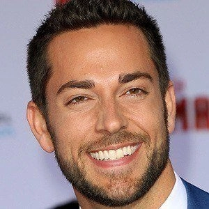 zachary-levi-4