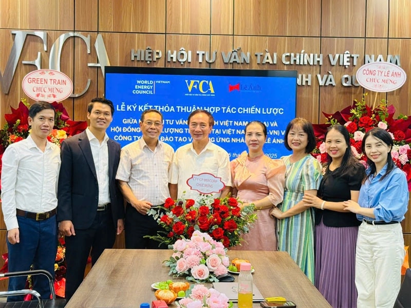 hinh-anh-le-ky-ket-giua-vfca-wec-le-anh-6
