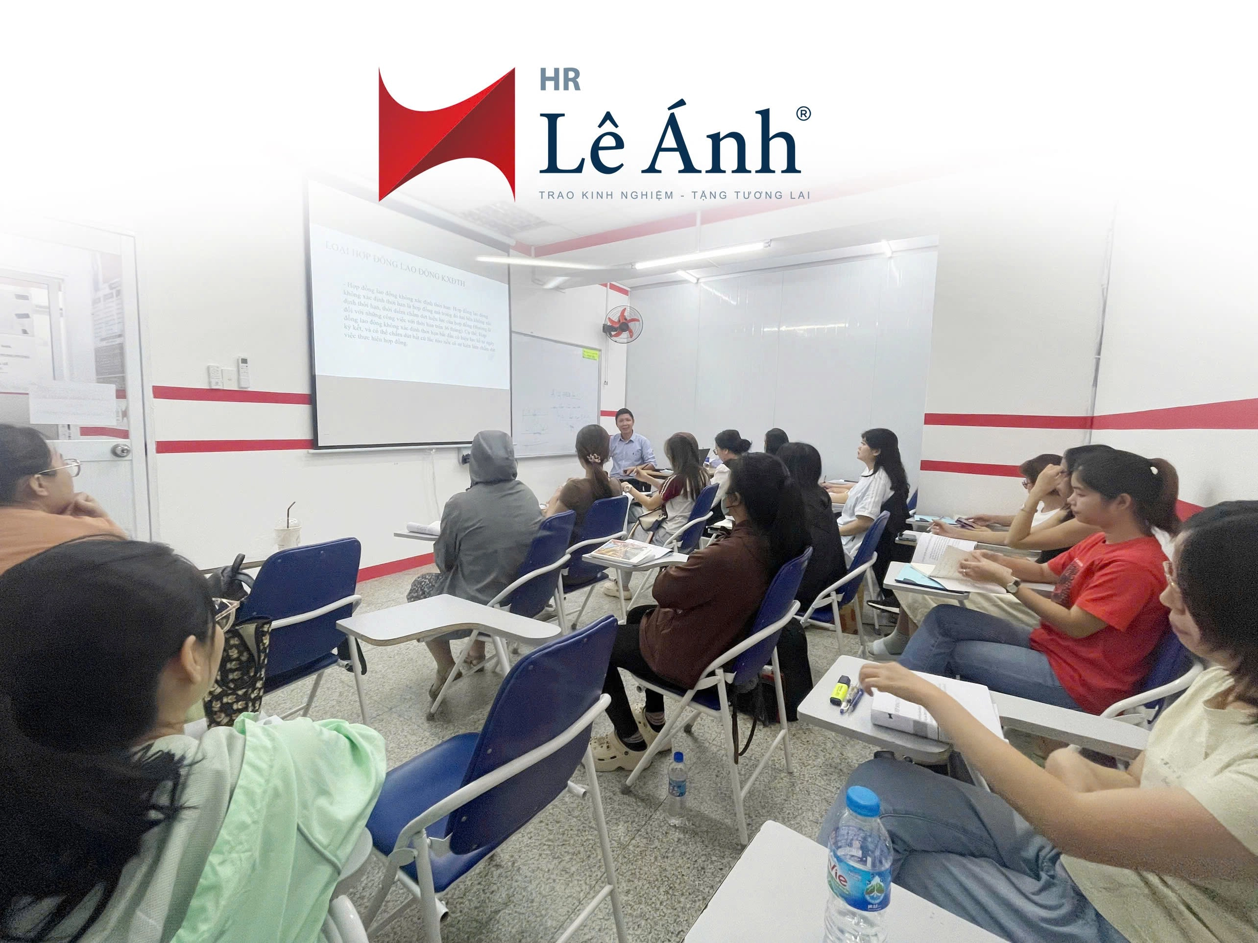 Khóa Học Hành Chính Nhân Sự Tại Phường Hà Đông