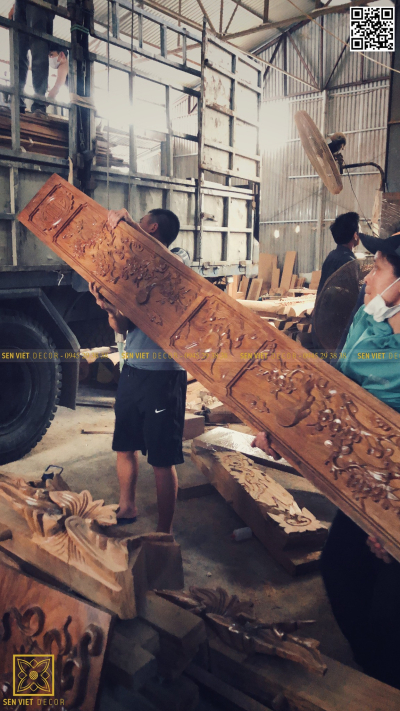 Qúa trình bốc xếp gỗ vận chuyển đi lắp dựng thực tế nhà gỗ lim 3 gian tại Nghệ An