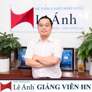 giang-vien-xuat-nha-khau-le-anh-nguyen-huy-hoa-min