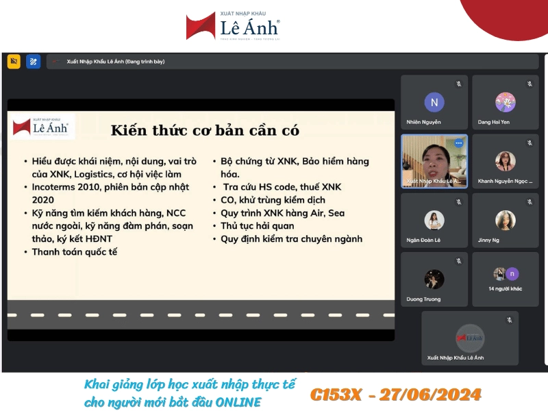 lop-hoc-nghiep-vu-xuat-nhap-khau-online.png