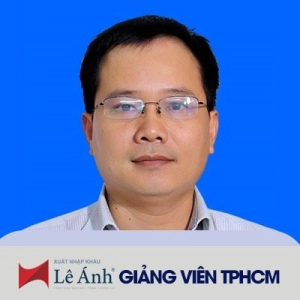 giang-vien-xuat-nhap-khau-le-anh-pham-duc-toan