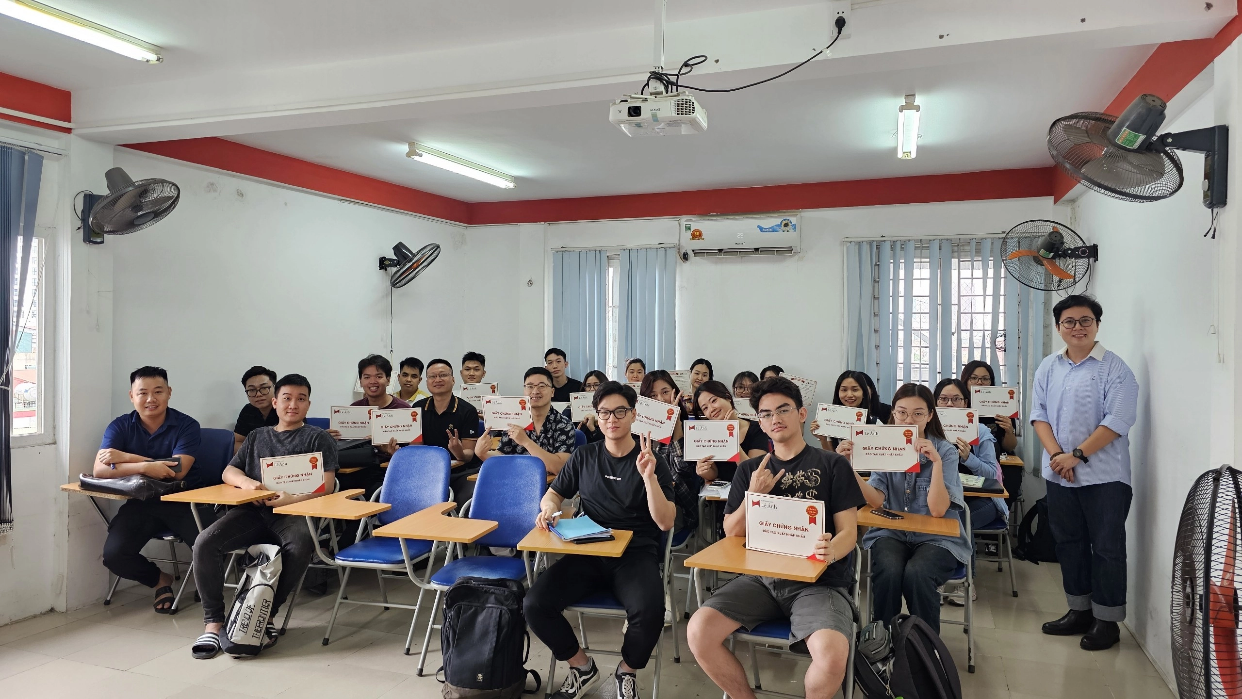 lớp học xuất nhập khẩu tại hà nội